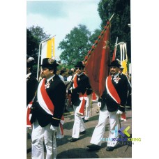Processie Lobith vaandel drager EMM Lobith Coll. HKR